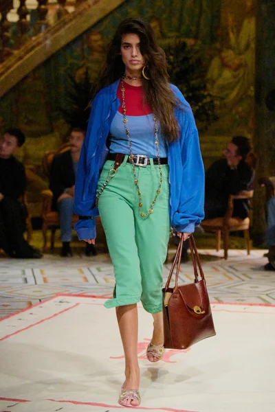 Look 1